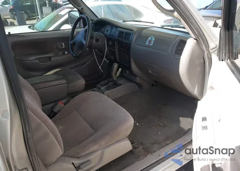 2002 Toyota Tacoma Prerunner V6 из США, поврежденный, VIN 5TEGN92N12Z015431